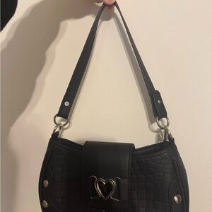 Black Women's Shoulder Bag with Heart Buckle